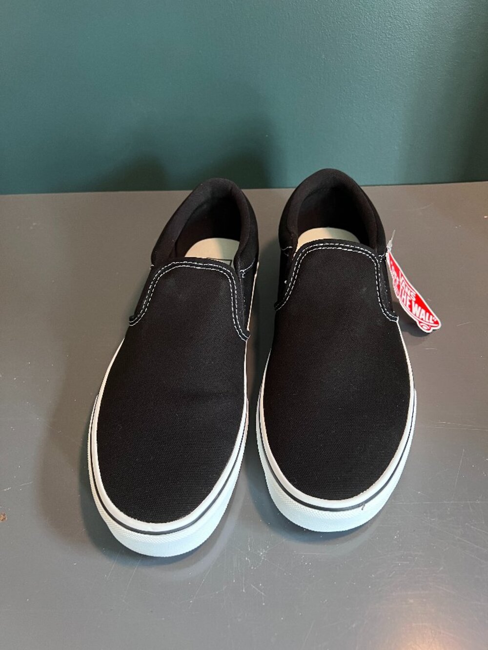 Men's classic slip-on Vans - Size 10 - Asher Style